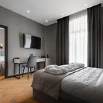 Hotel Raymond 4*