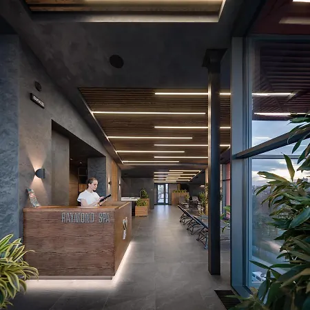 Raymond Hotel Truskavec'