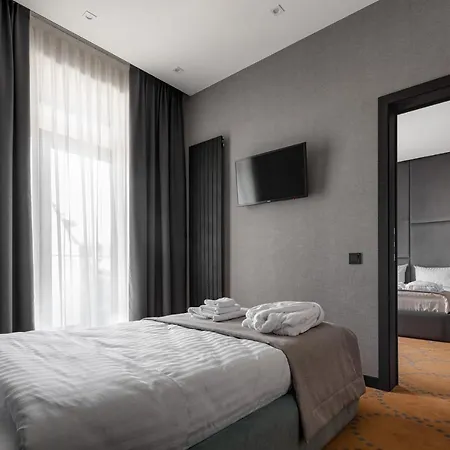 Raymond Hotel Truskavec'