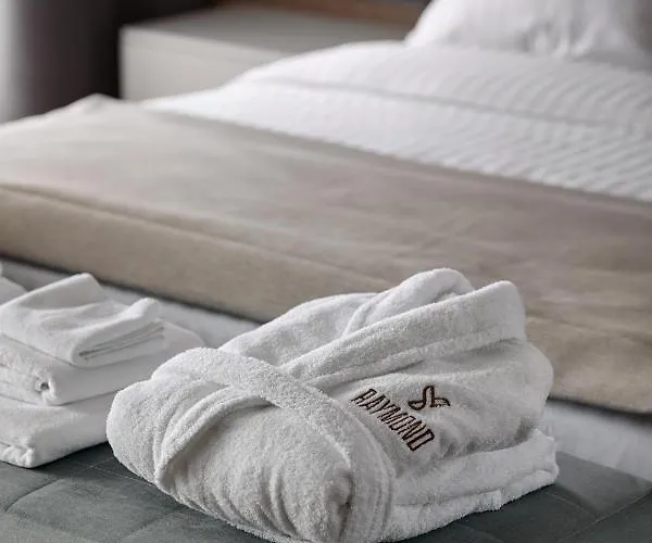 Raymond Отель Трускавец