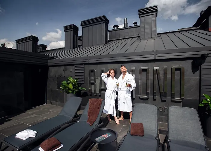 Отель Raymond Трускавец